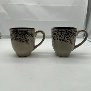 New 2 North Pole Trading Company Pine Retreat Ivory Coffee Tea Mug Cups Brown